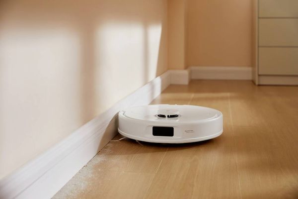 Produktbild: Roborock Qrevo Plus Saug-und Wischroboter Wei&szlig; App gesteuert