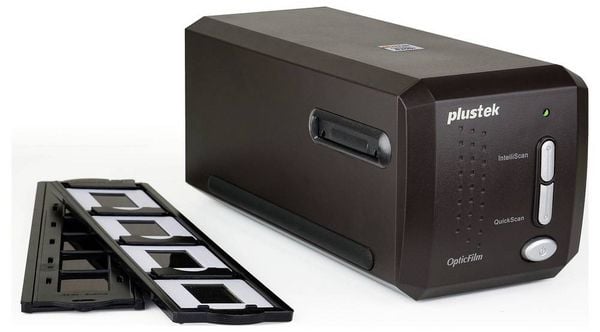 Produktbild: Plustek OpticFilm 8300i SE Filmscanner, Diascanner Staub- und Kratzerentfernung: Software Infrarot-Fernbedienung, LED-Beleuchtung