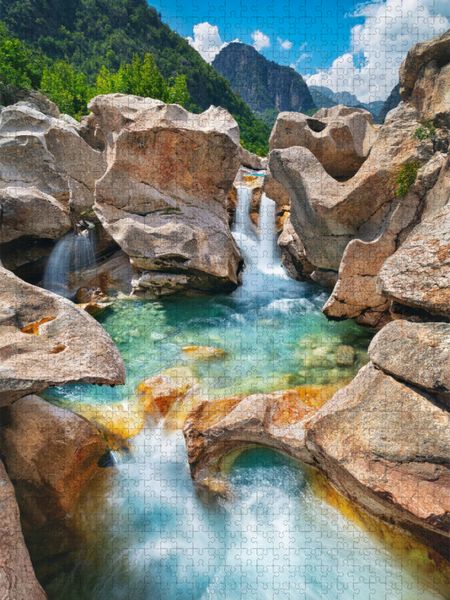 Produktbild: CALVENDO Puzzle Wasserfall in Albanien | 1000 Teile Lege-Gr&ouml;&szlig;e 64x48cm Foto-Puzzle f&uuml;r gl&uuml;ckliche Stunden