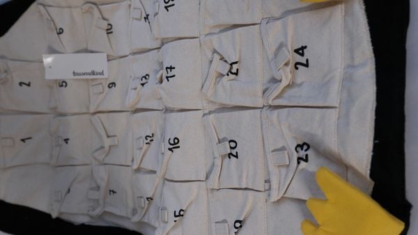 Produktbild: Adventskalender PINGUIN (120x50) bef&uuml;llbar