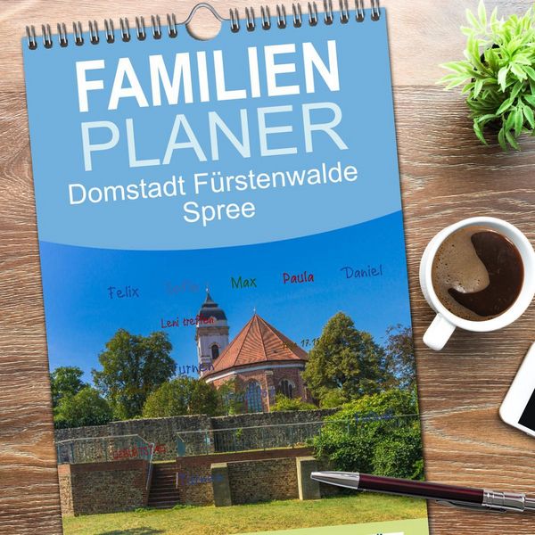 Produktbild: Familienplaner 2026 - Domstadt F&uuml;rstenwalde Spree mit 5 Spalten (Wandkalender, 21 x 45 cm) CALVENDO