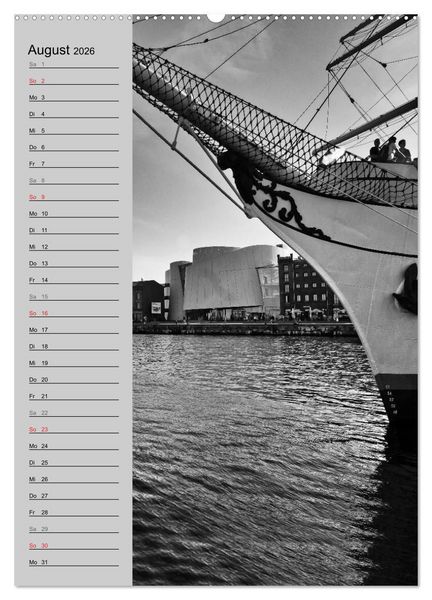 Produktbild: Stralsund. Ein Hauch l&auml;ngst vergangener Zeiten (Wandkalender 2026 DIN A2 hoch), CALVENDO Monatskalender