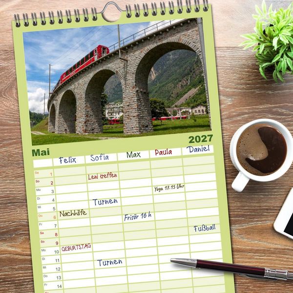Produktbild: Familienplaner 2027 - Die Rh&auml;tische Bahn - Ein Kurztrip in die Schweiz mit 5 Spalten (Wandkalender, 21 x 45 cm) CALVENDO