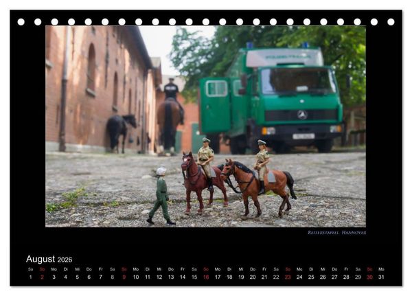 Produktbild: Polizeieins&auml;tze, in der gro&szlig;en Welt (Tischkalender 2026 DIN A5 quer), CALVENDO Monatskalender
