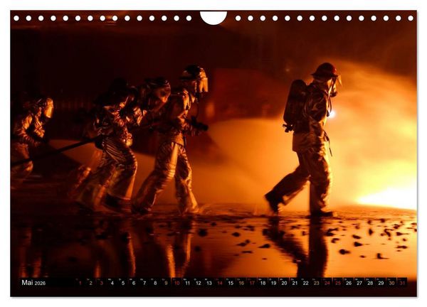 Produktbild: Feuerwehr - Leben mit der Gefahr (Wandkalender 2026 DIN A4 quer), CALVENDO Monatskalender