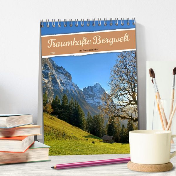 Produktbild: Traumhafte Bergwelt - Im Bann des Lichts (Tischkalender 2027 DIN A5 hoch), CALVENDO Monatskalender