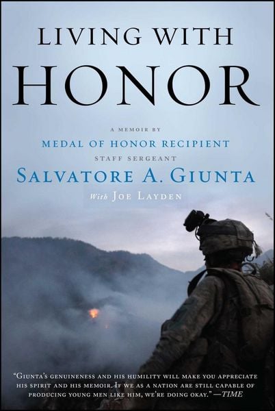 Produktbild: Living with Honor