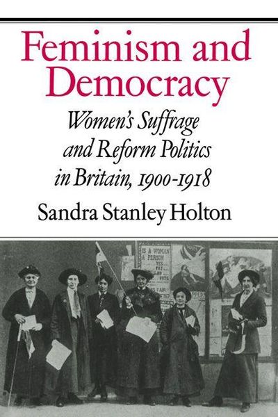 Produktbild: Feminism and Democracy
