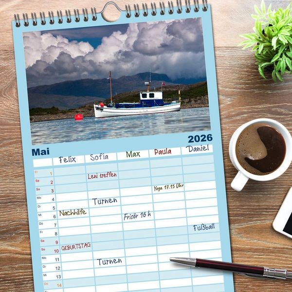 Produktbild: Familienplaner 2026 - Schottland - Wildes Land im Norden mit 5 Spalten (Wandkalender, 21 x 45 cm) CALVENDO