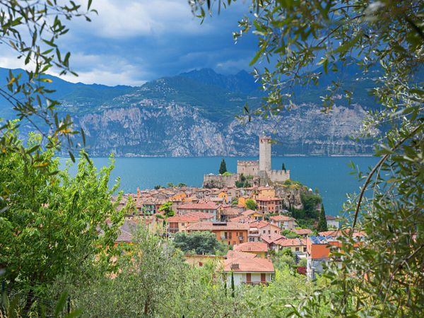 Produktbild: CALVENDO Puzzle Skaligerburg Malcesine | 1000 Teile Lege-Gr&ouml;&szlig;e 64x48cm Foto-Puzzle f&uuml;r gl&uuml;ckliche Stunden