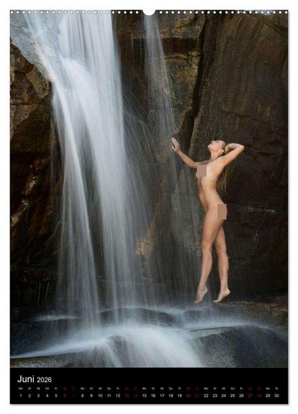 Produktbild: Wasserf&auml;lle im Tessin - Aktaufnahmen an sch&ouml;nen Wasserf&auml;llen in der S&uuml;dschweiz (Wandkalender 2026 DIN A2 hoch), CALVENDO Monatskalender