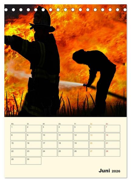 Produktbild: Feuerwehr - Warten auf den n&auml;chsten Einsatz (Tischkalender 2026 DIN A5 hoch), CALVENDO Monatskalender