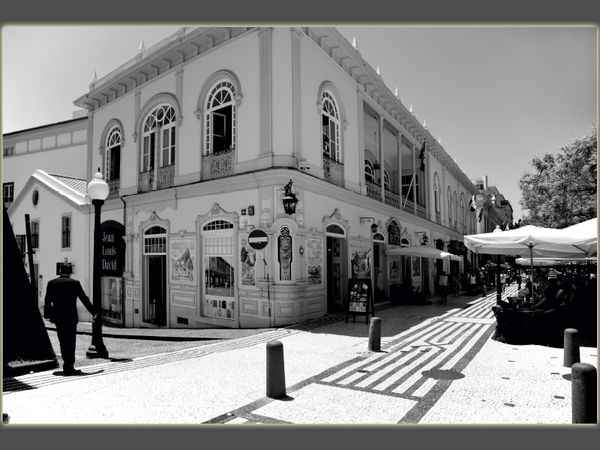 Produktbild: Cafe / Galerias Sao Lourenco an der Avenida Arriaga (Puzzle)