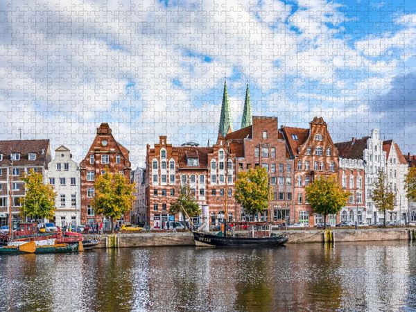 Produktbild: CALVENDO Puzzle Blick &uuml;ber die Trave zu An der Untertrave | 1000 Teile Lege-Gr&ouml;&szlig;e 64x48cm Foto-Puzzle f&uuml;r gl&uuml;ckliche Stunden
