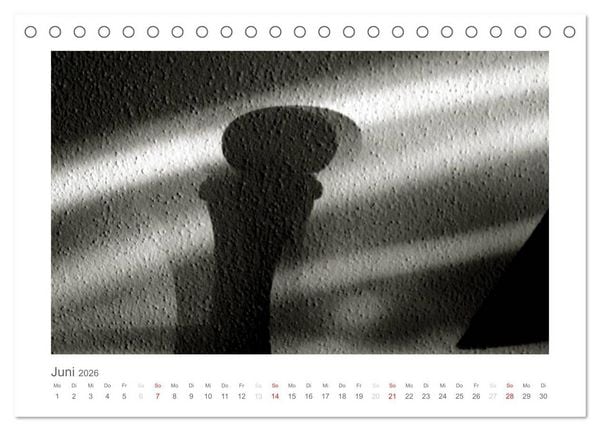 Produktbild: einfach schwarz-wei&szlig; (Tischkalender 2026 DIN A5 quer), CALVENDO Monatskalender