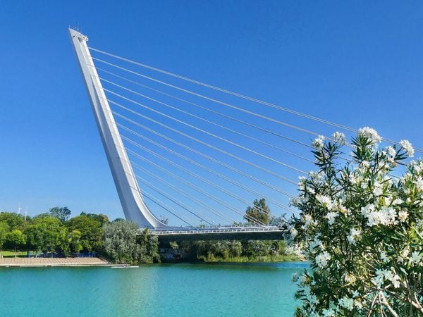 Produktbild: CALVENDO Puzzle Sevillia, Puente del Alamillo | 1000 Teile Lege-Gr&ouml;&szlig;e 64x48cm Foto-Puzzle f&uuml;r gl&uuml;ckliche Stunden