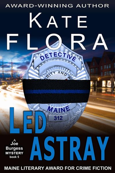 Produktbild: Led Astray (A Joe Burgess Mystery, Book 5)