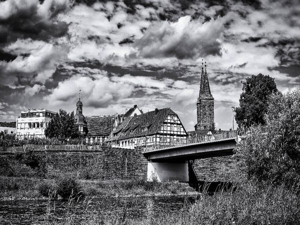 Produktbild: CALVENDO Puzzle Weserbr&uuml;cke | 1000 Teile Lege-Gr&ouml;&szlig;e 64 &times; 48 cm Foto-Puzzle f&uuml;r gl&uuml;ckliche Stunden