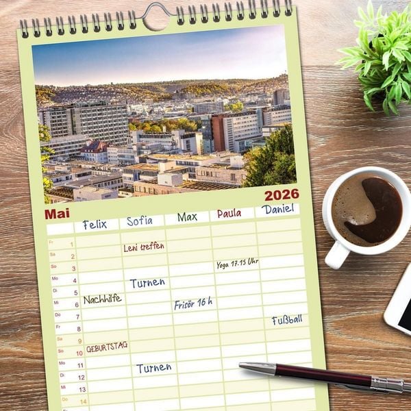 Produktbild: Familienplaner 2026 - Malerisches Stuttgart mit 5 Spalten (Wandkalender, 21 x 45 cm) CALVENDO