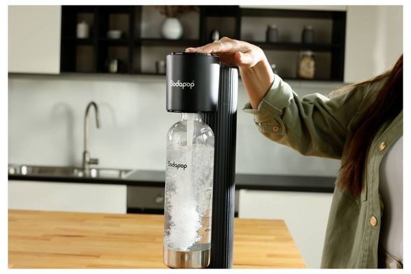 Produktbild: SODAPOP Wassersprudler Cooper Pro, schwarz, 1x 850ml PET-Flasche