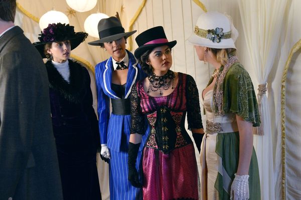 Produktbild: Pretty Little Liars - Die komplette 4. Staffel [5 DVDs]