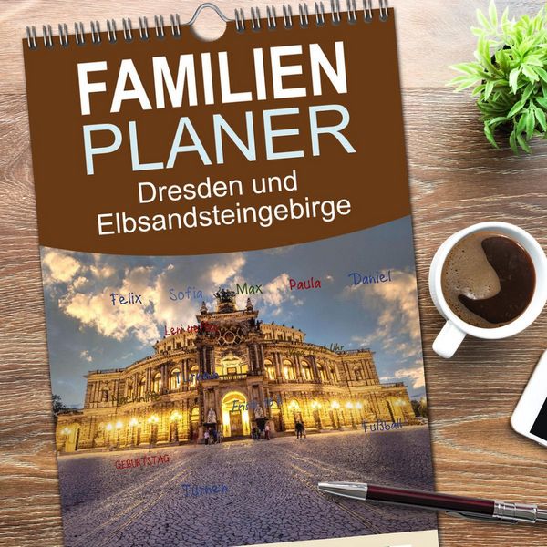Produktbild: Familienplaner 2026 - Dresden und Elbsandsteingebirge mit 5 Spalten (Wandkalender, 21 x 45 cm) CALVENDO