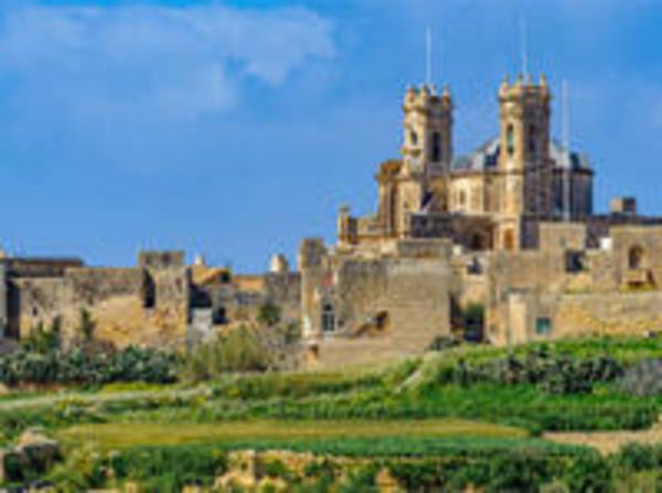 CALVENDO Puzzle Blick von der Basilika Ta Pinu auf Gharb | 2000 Teile Lege-Größe 90 × 67 cm Foto-Puzzle für glückliche Stunden