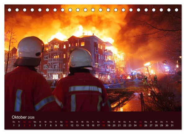 Produktbild: Feuer und Flamme - Feuerwehrkalender (Tischkalender 2026 DIN A5 quer), CALVENDO Monatskalender