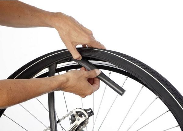 Produktbild: FISCHER FAHRRAD 85098 Fahrradschlauch 28 Zoll Autoventil (AV)