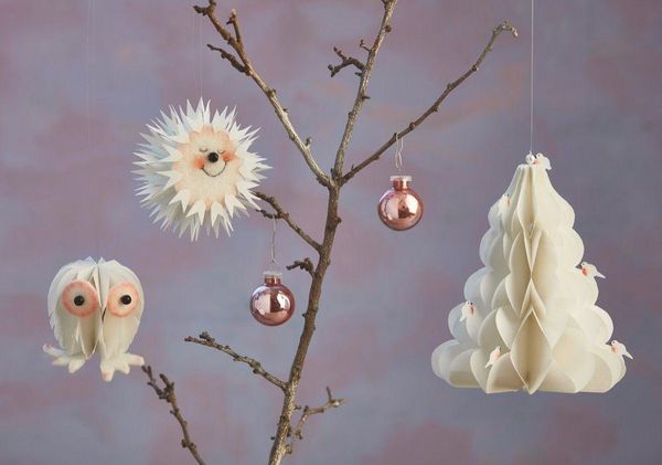 Produktbild: Weihnachtliche Papiert&uuml;ten-Deko