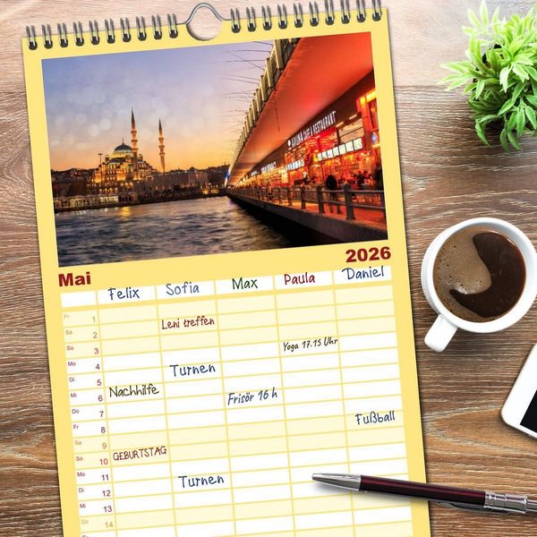 Produktbild: Familienplaner 2026 - Istanbul - Lebendige Metropole voller Geschichte und Pracht mit 5 Spalten (Wandkalender, 21 x 45 cm) CALVENDO