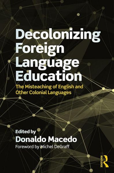 Produktbild: Decolonizing Foreign Language Education