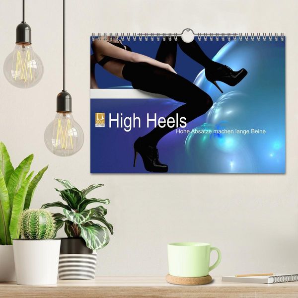 Produktbild: High Heels - Hohe Abs&auml;tze machen lange Beine (Wandkalender 2027 DIN A4 quer), CALVENDO Monatskalender