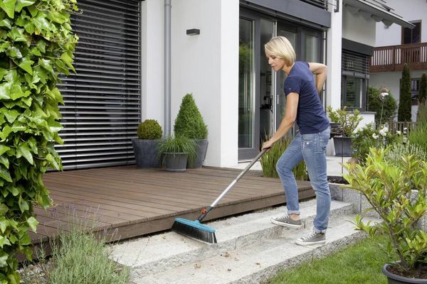 Produktbild: Gardena 03622-20 Stra&szlig;enbesen 45cm Combisystem