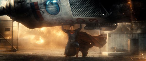Produktbild: Batman v Superman: Dawn of Justice (+ Blu-ray 2D Kinofassung) Ultimate Edition