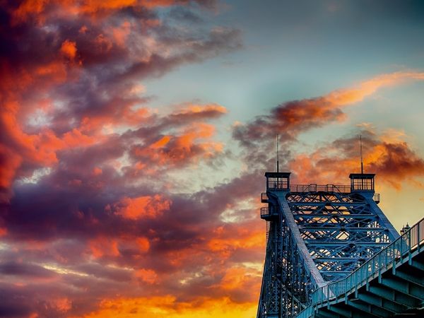 Produktbild: CALVENDO Puzzle Sonnenuntergang Dresden an der Loschwitzer Br&uuml;cke | 1000 Teile Lege-Gr&ouml;&szlig;e 64x48cm Foto-Puzzle f&uuml;r gl&uuml;ckliche Stunden