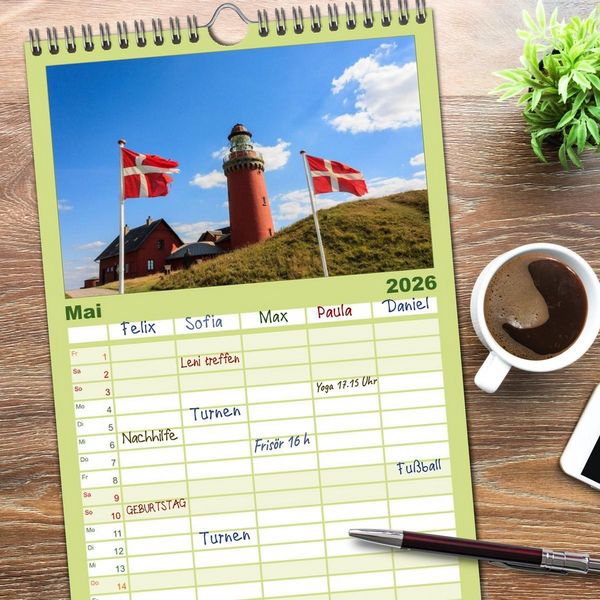 Produktbild: Familienplaner 2026 - D&auml;nemark Impressionen mit 5 Spalten (Wandkalender, 21 x 45 cm) CALVENDO