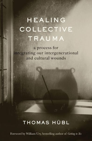 Produktbild: Healing Collective Trauma