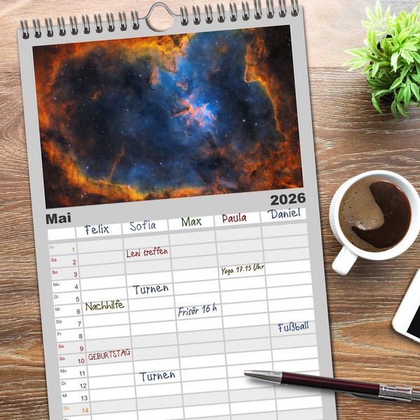 Produktbild: Familienplaner 2026 - Deep Sky Kalender mit 5 Spalten (Wandkalender, 21 x 45 cm) CALVENDO