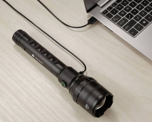 Produktbild: TOOLCRAFT LED Taschenlampe mit USB-Schnittstelle akkubetrieben 8000lm 10h 730g