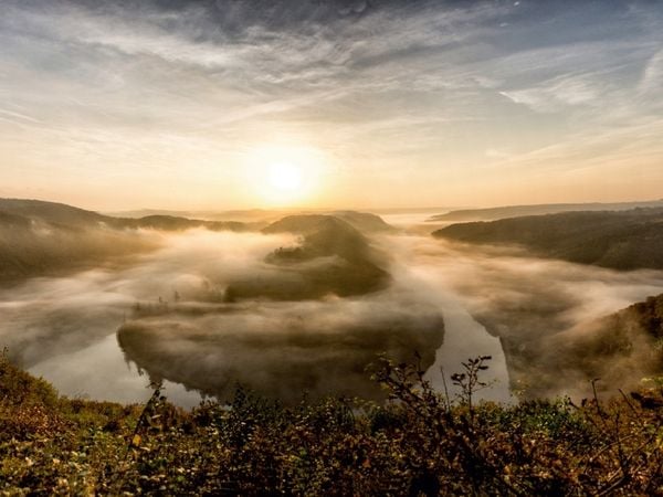 Produktbild: CALVENDO Puzzle Sonnenaufgang an der Saarschleife | 1000 Teile Lege-Gr&ouml;&szlig;e 64x48cm Foto-Puzzle f&uuml;r gl&uuml;ckliche Stunden
