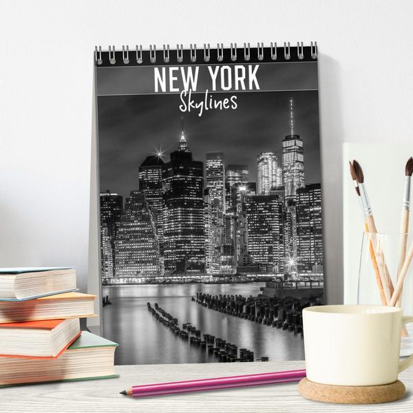 Produktbild: NEW YORK Skylines (Tischkalender 2026 DIN A5 hoch), CALVENDO Monatskalender