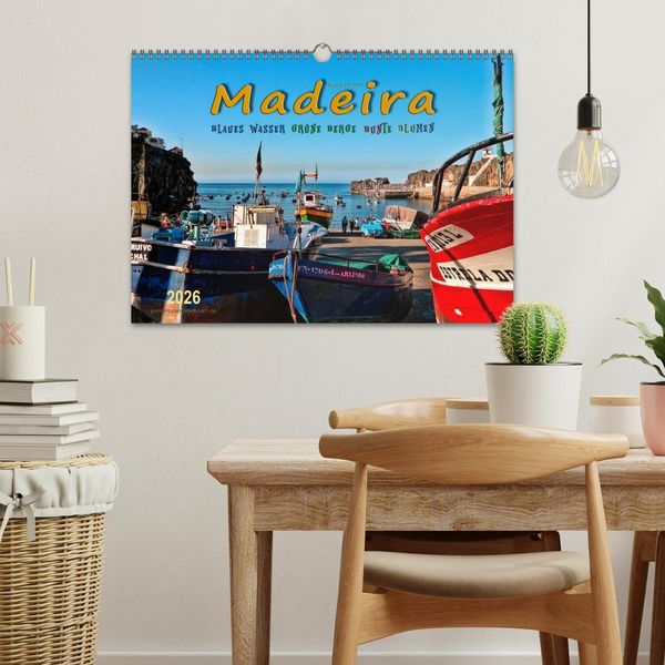 Produktbild: Madeira - blaues Wasser, gr&uuml;ne Berge, bunte Blumen (Wandkalender 2026 DIN A3 quer), CALVENDO Monatskalender