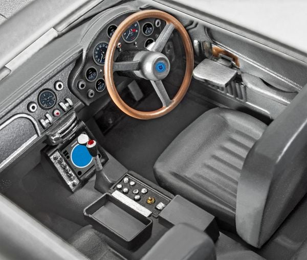 Produktbild: Modellbau Adventskalender "James Bond Aston Martin DB5"