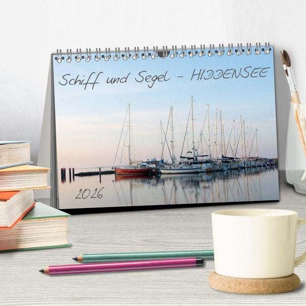 Produktbild: Schiff und Segel - HIDDENSEE (Tischkalender 2026 DIN A5 quer), CALVENDO Monatskalender