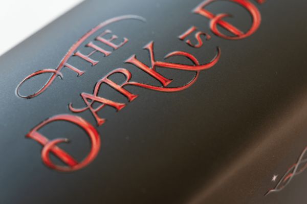 Produktbild: The Dark Is Descending