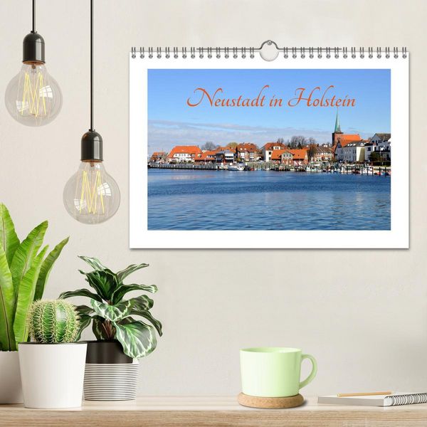 Produktbild: Neustadt in Holstein - Charmante Stadt am Meer (Wandkalender 2026 DIN A4 quer), CALVENDO Monatskalender