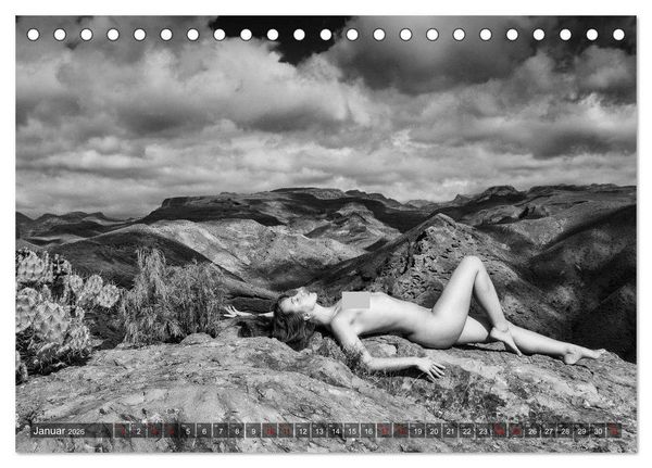 Produktbild: Girls and Nature (Tischkalender 2026 DIN A5 quer), CALVENDO Monatskalender