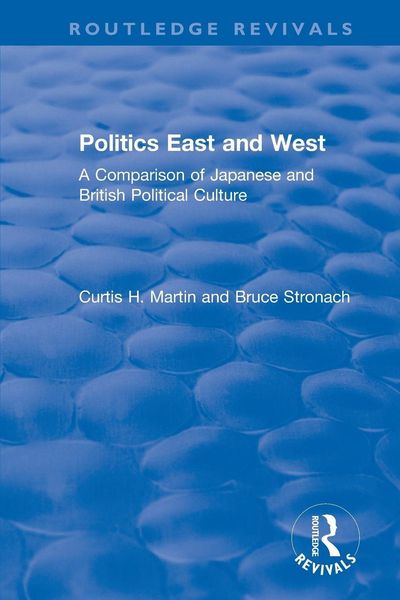 Produktbild: Politics East and West