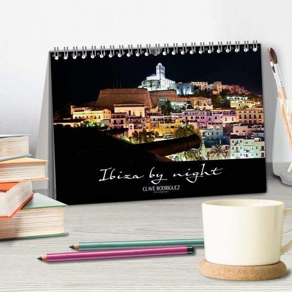 Produktbild: Ibiza by night (Tischkalender 2026 DIN A5 quer), CALVENDO Monatskalender